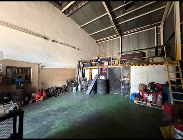 850M² INDUSTRIAL YARD FOR SALE IN ALBERTON NORTH